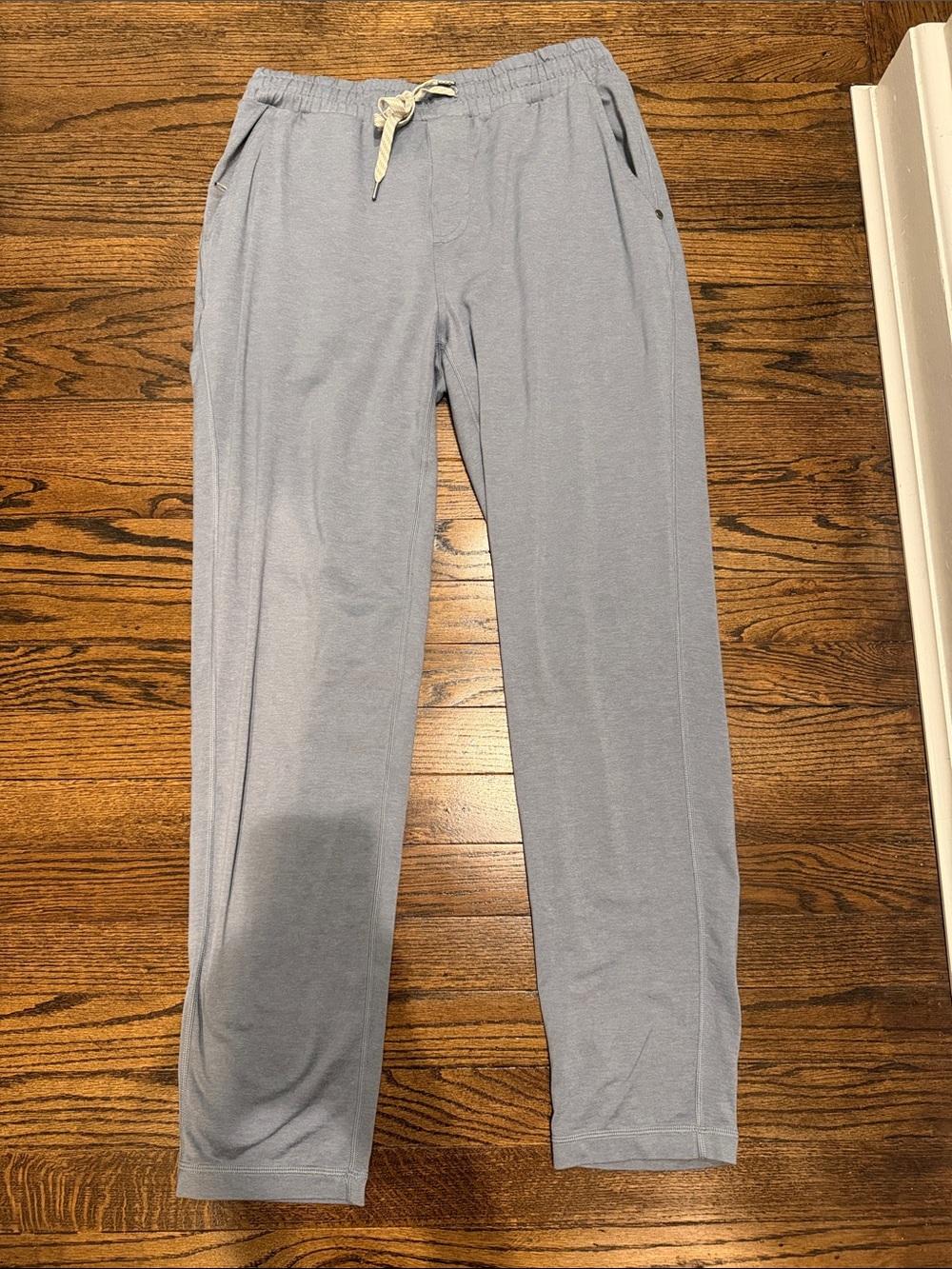 Vuori Men's Gray Drawstring Casual Pants
